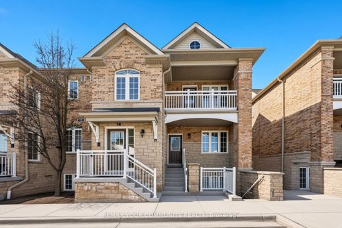 17-520 Silken Laumann Dr, Newmarket, ON, L3X2S7 | Card Image