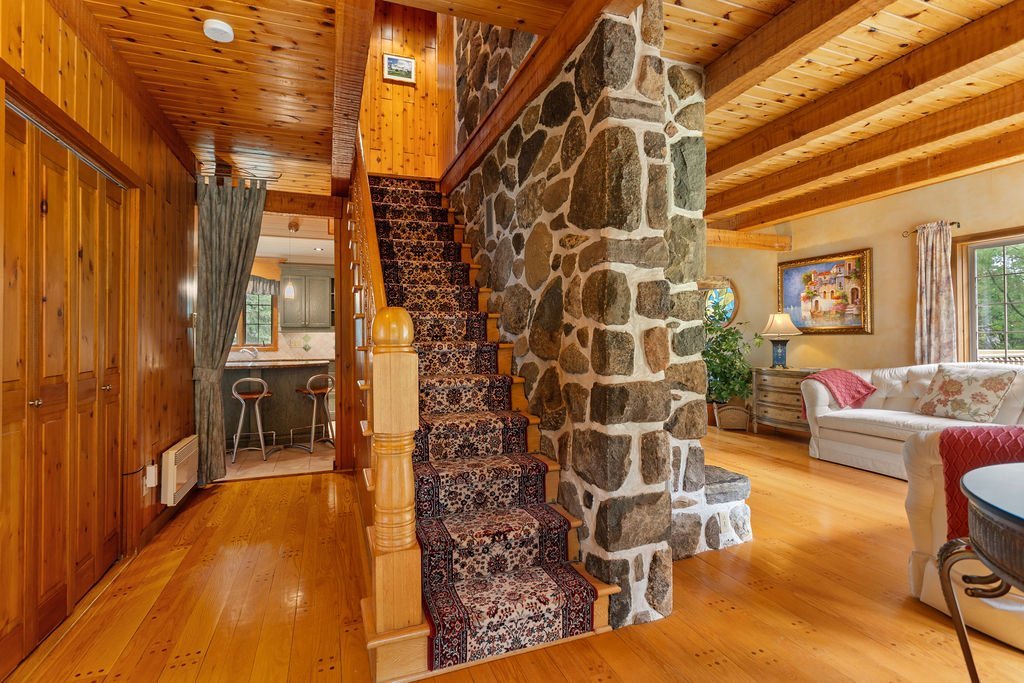 Residential Lease in Saint-Sauveur 3