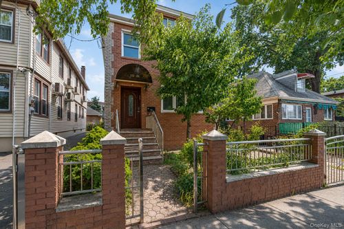 2-102-06 63rd Ave, Forest Hills, NY, 11375-1046 | Card Image