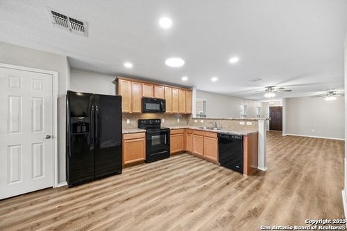 10134 Castello Cyn, San Antonio, TX, 78254-4552 | Card Image