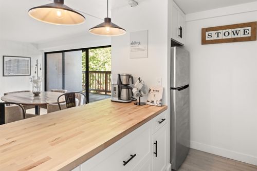 11-1307 Notchbrook Rd, Stowe, VT, 05672-5531 | Card Image