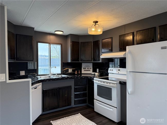 686 - 313 Sahara Ct, House other with 2 bedrooms, 2 bathrooms and 3 parking in West Richland WA | Image 24