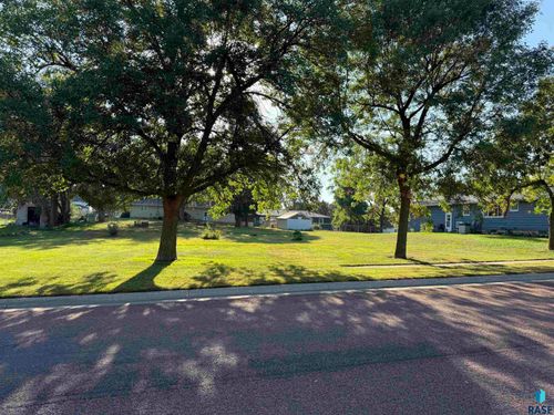 309 S Roberts St, Humboldt, SD, 57035 | Card Image