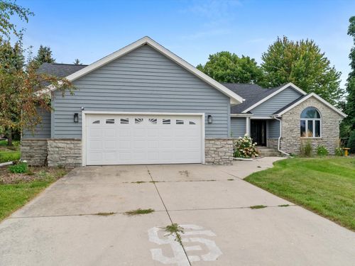803 Woodview Ave, Sheboygan Falls, WI, 53085-1091 | Card Image