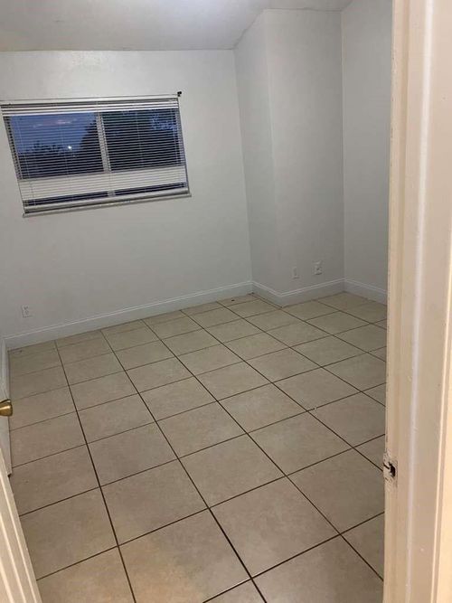 apt-203-3441 Nw 44th St, Lauderdale Lakes, FL, 33309-4271 | Card Image