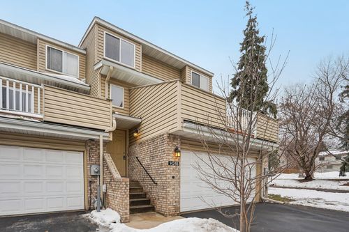 14246 Hibiscus Ct, Apple Valley, MN, 55124-3700 | Card Image