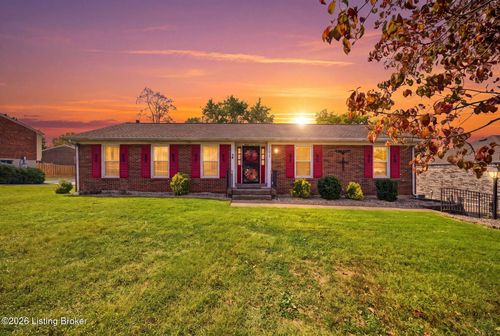 8516 Bronzewing Ct, Jeffersontown, KY, 40299-1106 | Card Image