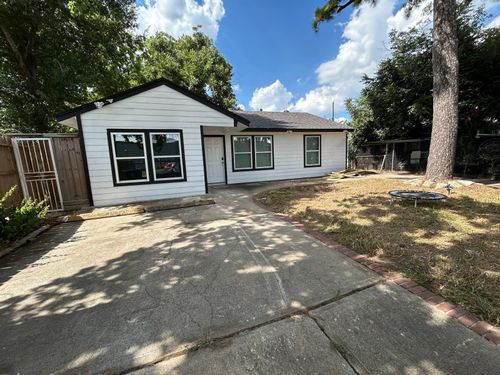 5305 Southlea St, Houston, TX, 77033-1726 | Card Image
