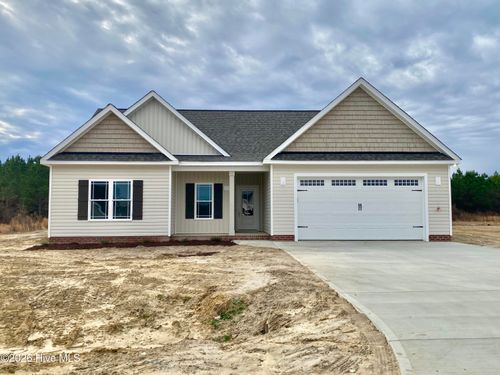 200 Rae Dr, Pikeville, NC, 27863-4703 | Card Image