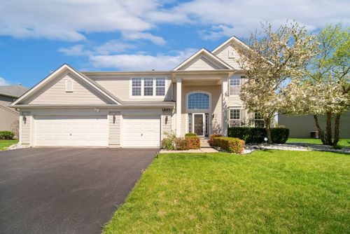 18950 W Glenhurst Dr, Lake Villa, IL, 60046-6780 | Card Image