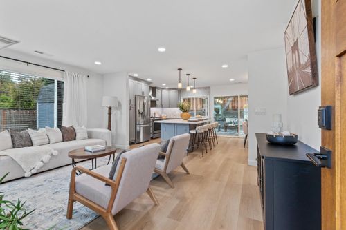 325 Endmoor Ct, San Jose, CA, 95119-1712 | Card Image