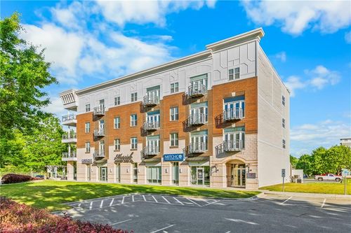 364-1111 S Marshall Street, Winston-Salem, NC, 27101 | Card Image