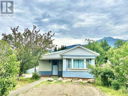 1080 4th Ave, Valemount, BC, V0E1N2 | Card Image