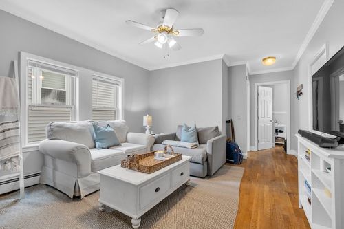 2-180 W 8th St, Boston, MA, 02127-5430 | Card Image