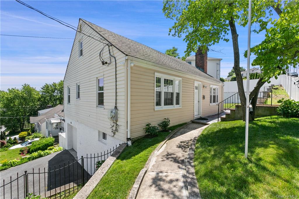 Amackassin Ter, Yonkers, NY 10703