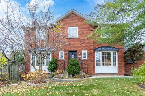 431 Commonwealth Cir, Mississauga, ON, L5B3V7 | Card Image