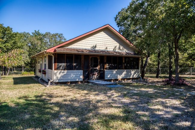 2080 Dead End Ln, Home with 2 bedrooms, 2 bathrooms and null parking in Ledbetter TX | Image 23