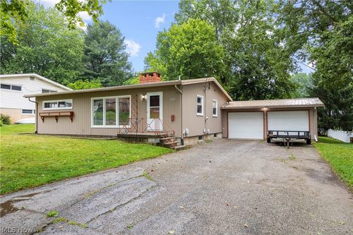 2257 Friar Tuck Cir, Wooster, OH, 44691-2023 | Card Image