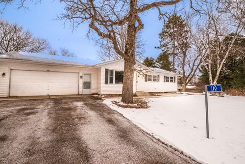 110 Toms Ave, Twin Lakes, WI, 53181-9630 | Card Image