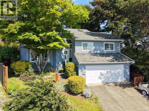 4211 Leaf Hill Green, Saanich, BC, V8X4X8 | Card Image