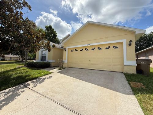 1221 Singleton Cir, GROVELAND, FL, 34736-8315 | Card Image