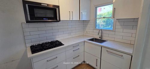 b-4469 Cleveland Ave, San Diego, CA, 92116-3910 | Card Image