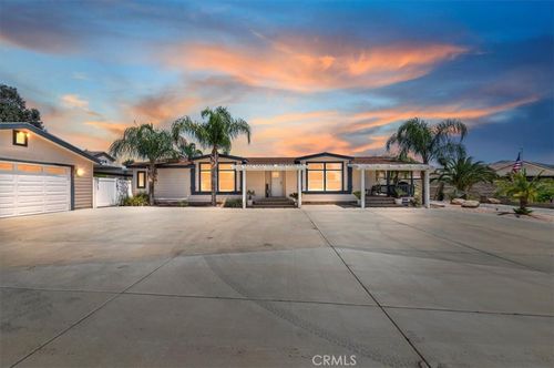 31108 Quail Hollow Cir, Homeland, CA, 92548 | Card Image
