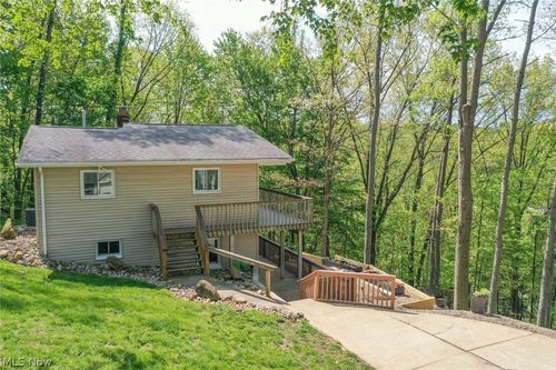 195 Oneida Trl, Malvern, OH, 44644-9546 | Card Image