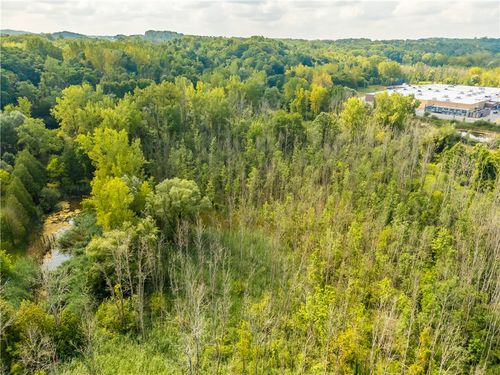 6901 Blue Cut Rd, Newark, NY, 14513-9122 | Card Image