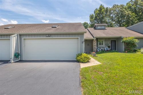 3 Shadowbrook Dr, Poplar Bluff, MO, 63901-8753 | Card Image
