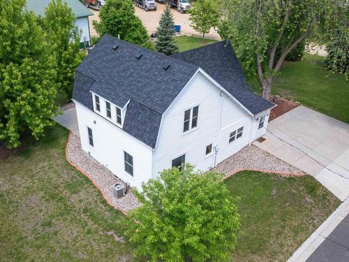 105 1st St S, Elysian, MN, 56028-7501 | Card Image