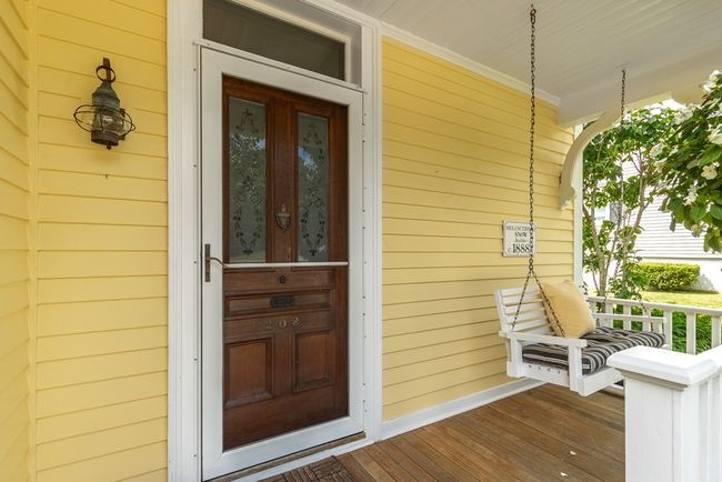 202 Bridge St, House other with 3 bedrooms, 3 bathrooms and 5 parking in Beverly MA | Image 6