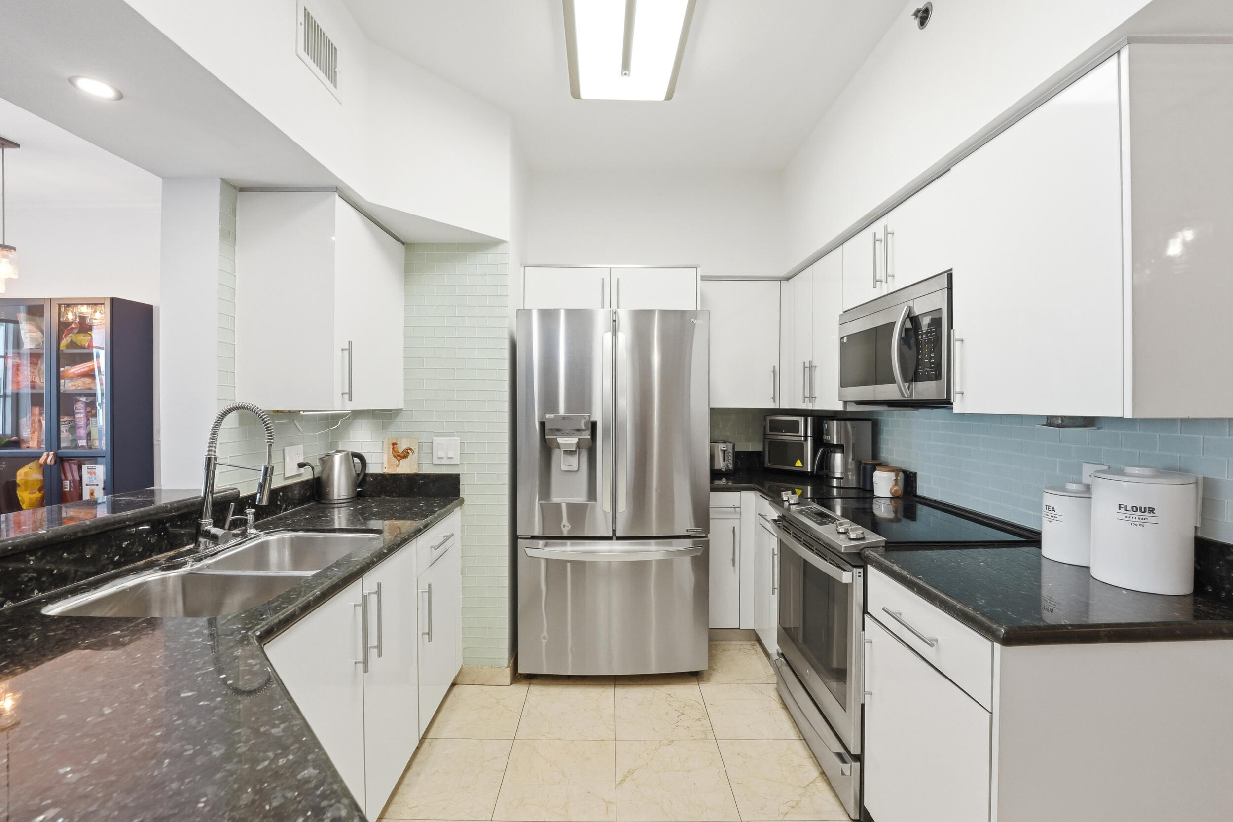 Residential in Aventura 3
