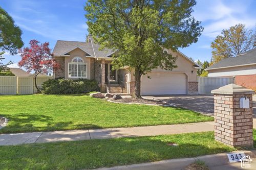 943 W Meadowlark Ln, West Bountiful, UT, 84087-1167 | Card Image