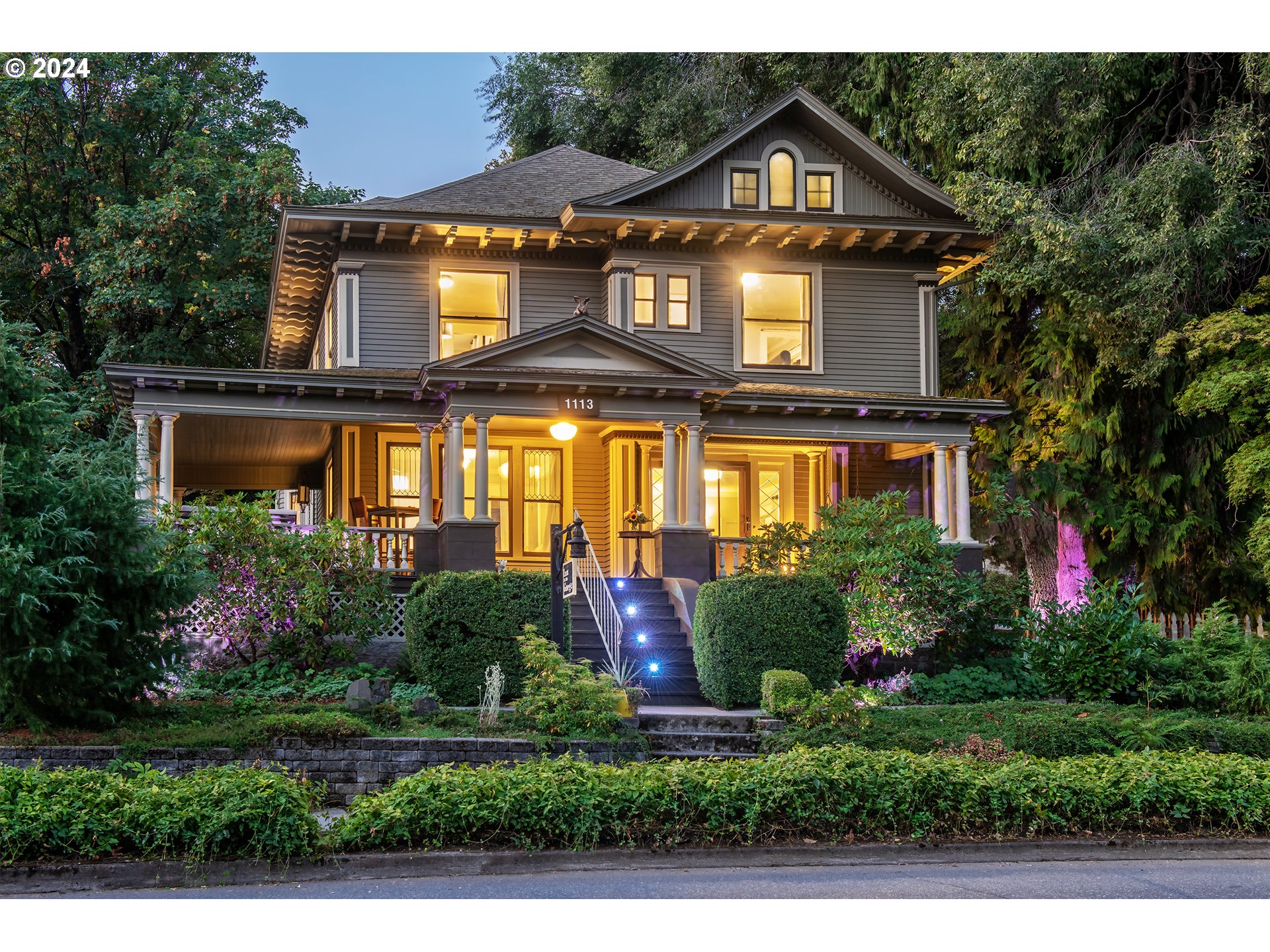 Eugene St, Hood River, OR 97031