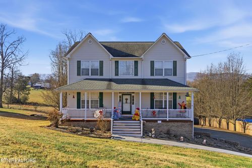 267 Far View Cir, Jacksboro, TN, 37757-3342 | Card Image