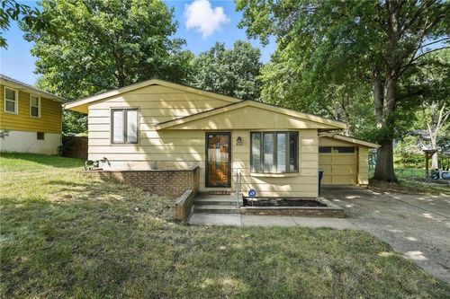 5118 Ne 42nd St, Kansas City, MO, 64117-2014 | Card Image