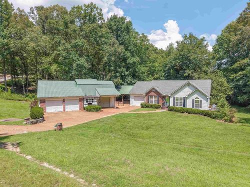 66 Woodrun Dr, Middleton, TN, 38052-8460 | Card Image