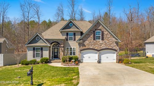 657 Oak Hills Dr, Lenoir City, TN, 37771-8485 | Card Image