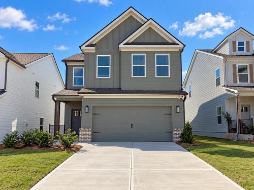 9186 Glimmer Ln, Ooltewah, TN, 37363-2307 | Card Image