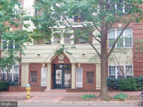 208-2310 14th St N, ARLINGTON, VA, 22201-5876 | Card Image