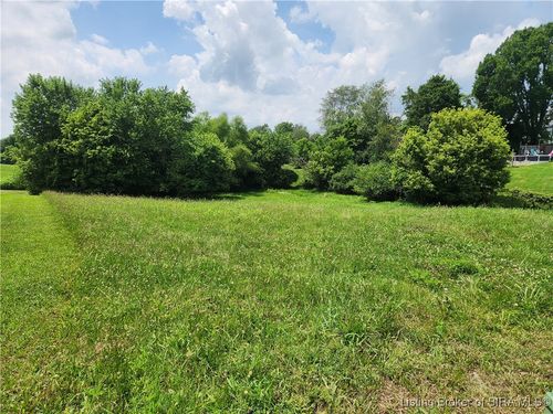 101 Hounds Way, Salem, IN, 47167 | Card Image