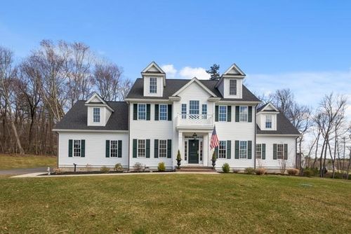 29 Rawson Farm Rd, Mendon, MA, 01756 | Card Image