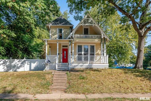 232 E 13th St, Davenport, IA, 52803-4515 | Card Image