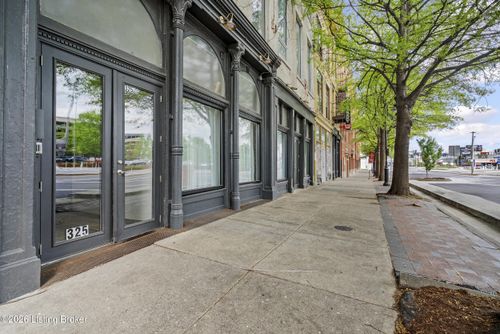 5-325 E Market St, Louisville, KY, 40202-2247 | Card Image