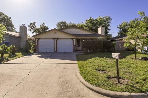 5301 Carpenter Dr, Arlington, TX, 76017-6222 | Card Image
