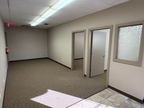 1605 W Court St, Kankakee, IL, 60901-3298 | Card Image