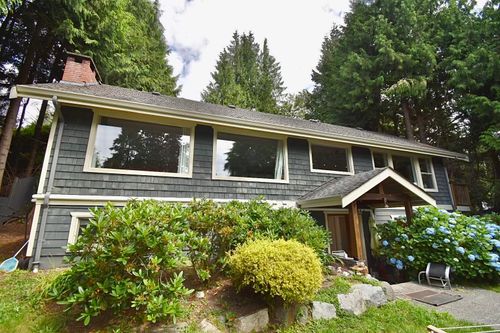 958 Gower Point Rd, Gibsons, BC, V0N1V3 | Card Image