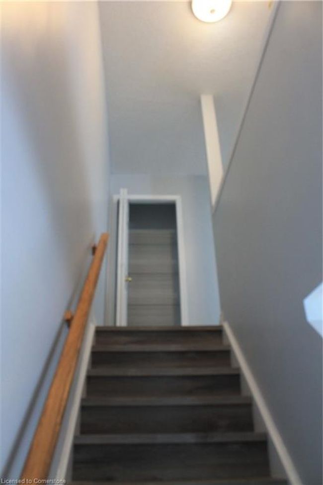 629 Windflower Cres, House other with 3 bedrooms, 3 bathrooms and 6 parking in Kitchener ON | Image 7