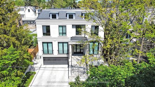 101 Dunloe Rd, Toronto, ON, M5P2T7 | Card Image